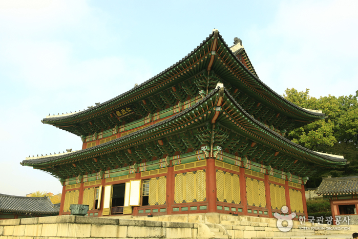 Changdeokgung Palace and Huwon [UNESCO World Heritage]